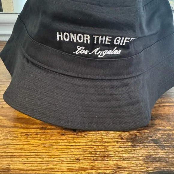 Honor The Gift Signature Bucket Hat - Black NWT